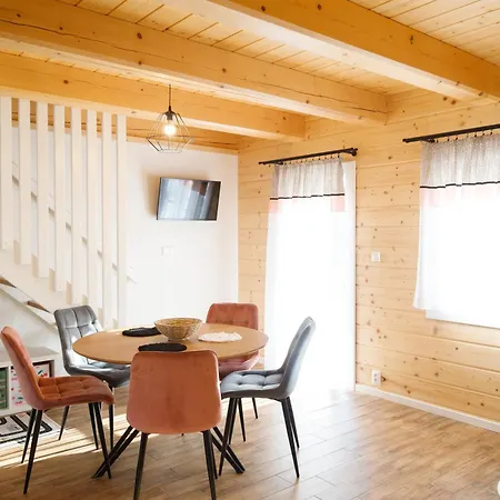 Tri Koruny Apartman *
